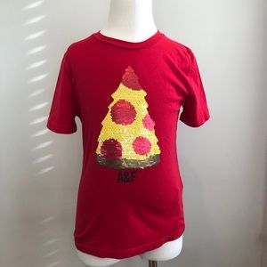 Red t-shirt, pizza to Christmas tree flip